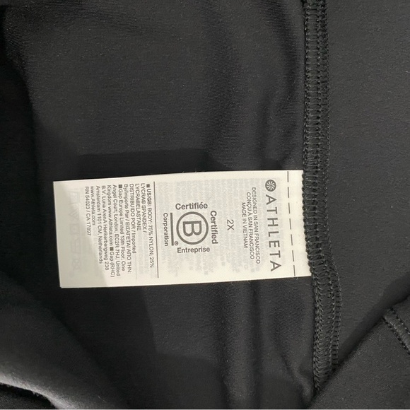 Athleta Salutation Stash Flare Pants Black High Rise New Yoga Gym Plus Size EUC - Picture 13 of 16